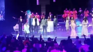 Spirit Of Praise 7 – Ntate Kemang ft. Dumi Mkokstad