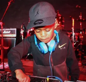 Dj Arch Junior – Club House Sessions Mix